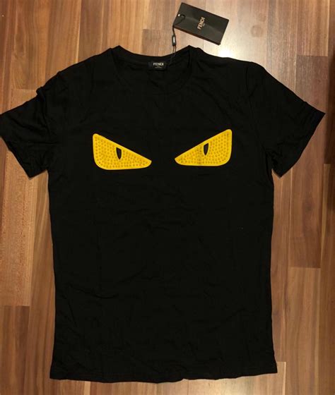 playera fendi ojos